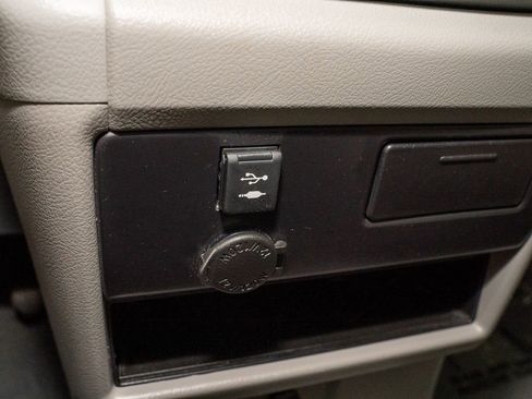 Used 2019 Toyota Sienna LE image 15