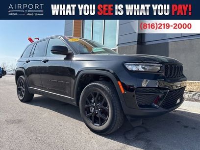 Used 2024 Jeep Grand Cherokee Altitude
