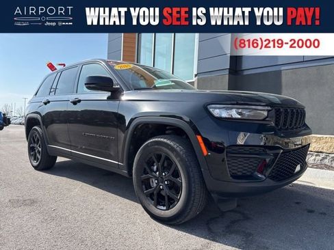 Used 2024 Jeep Grand Cherokee Altitude AWD/4WD image 1