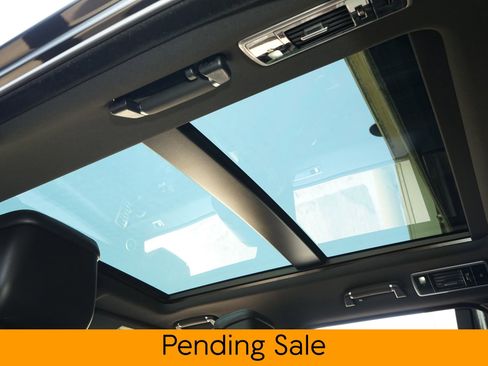 Used 2019 Land Rover Range Rover HSE image 22