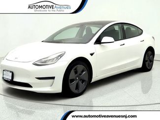 Used 2021 Tesla Model 3 Standard Range Plus RWD video 1