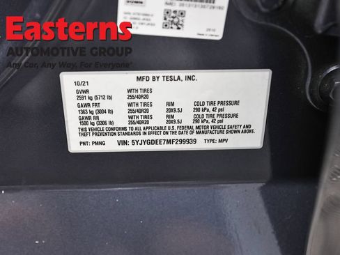 Used 2021 Tesla Model Y Long Range AWD/4WD image 30