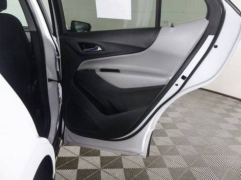 Used 2024 Chevrolet Equinox LT image 24