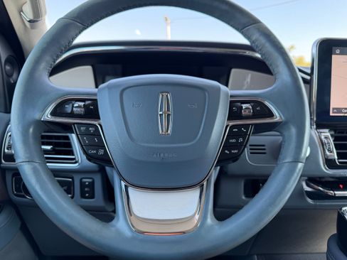 Used 2020 Lincoln Navigator Black Label AWD/4WD image 21