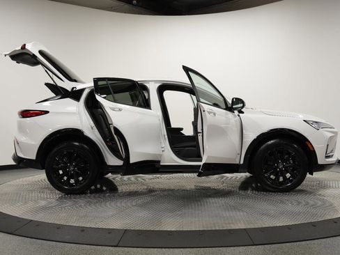 New 2026 Buick Envista Sport Touring image 9