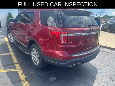 Used 2018 Ford Explorer XLT w/ Equipment Group 202A AWD/4WD image 3