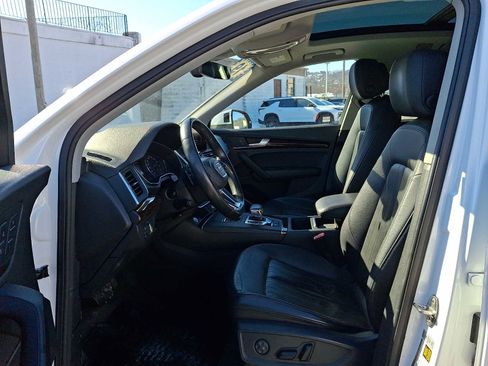 Used 2019 Audi Q5 2.0T Premium w/ Convenience Package image 13