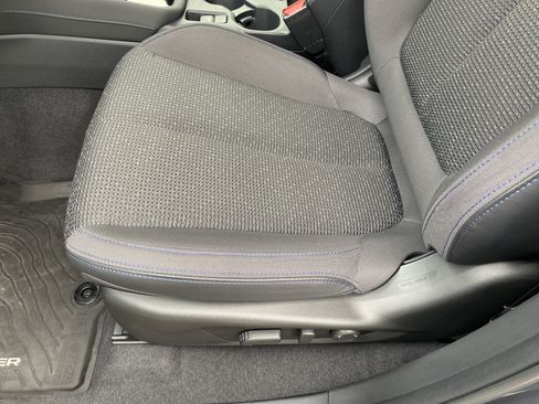 Used 2025 Subaru Forester Premium w/ Convenience Package #1 AWD/4WD image 15