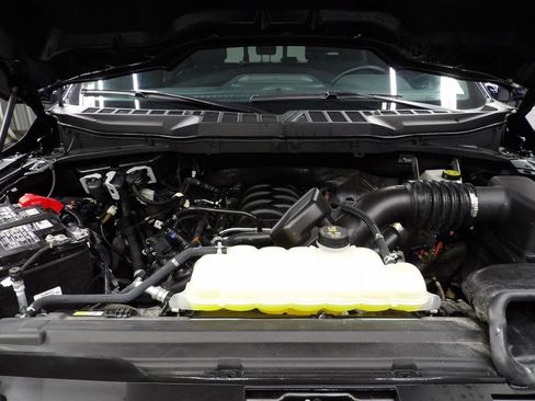 Used 2025 Ford F150 Lariat AWD/4WD image 29
