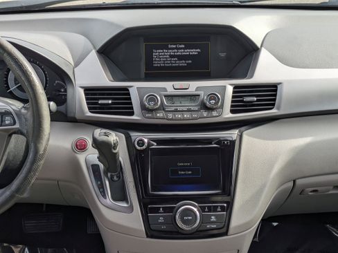 Used 2016 Honda Odyssey EX image 19