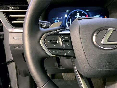 Certified 2024 Lexus GX 550 w/ Cold Area Package AWD/4WD image 24