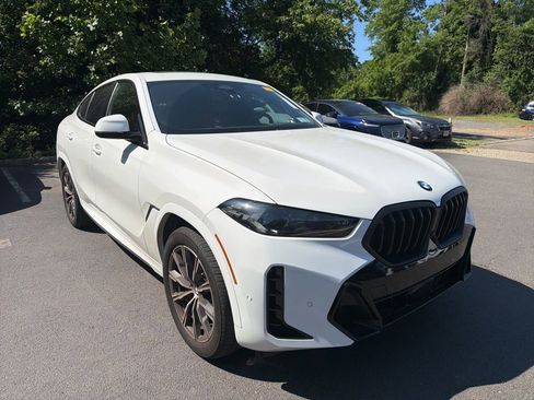 Used 2024 BMW X6 xDrive40i w/ Premium Package AWD/4WD image 1