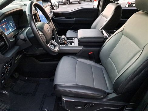 Used 2023 Ford F150 Lightning Lariat image 18