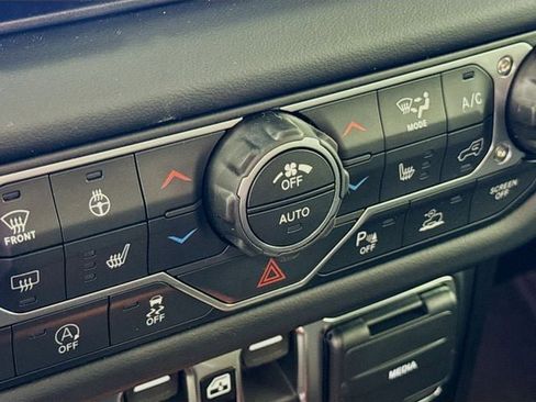 New 2026 Jeep Wrangler Unlimited Rubicon w/ Safety Group image 21