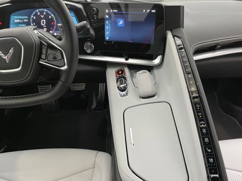 Certified 2025 Chevrolet Corvette Stingray Preferred Cpe w/ Z51 Performance Package image 13