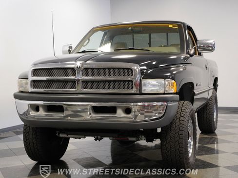 Used 1997 Dodge Ram 1500 Truck 4x4 Regular Cab image 18
