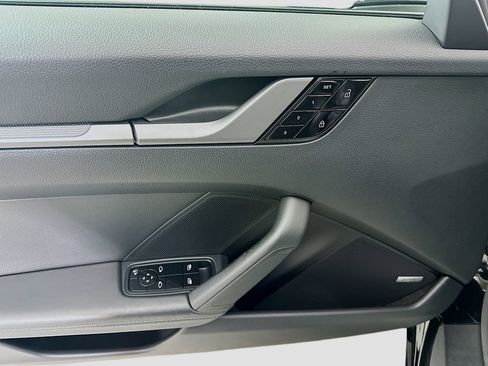 Used 2020 Porsche 911 Carrera image 19