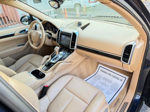 Used 2012 Porsche Cayenne image 47