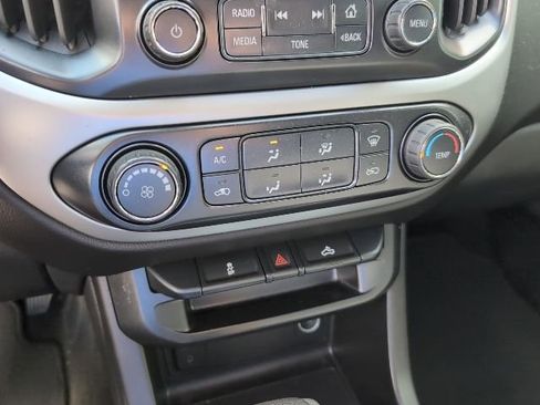 Used 2016 Chevrolet Colorado LT image 18