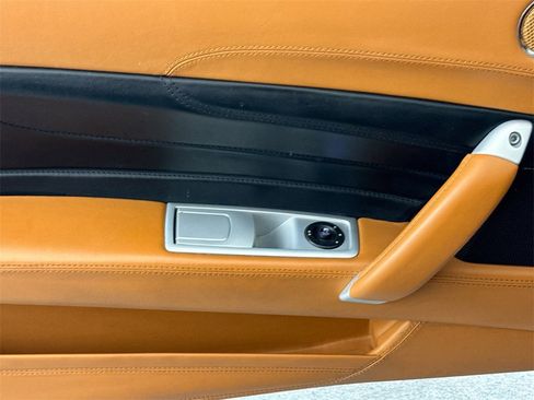 Used 2015 Ferrari FF image 18