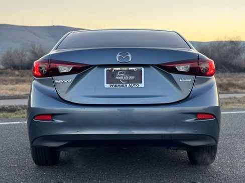 Used 2015 MAZDA MAZDA3 i SV image 9