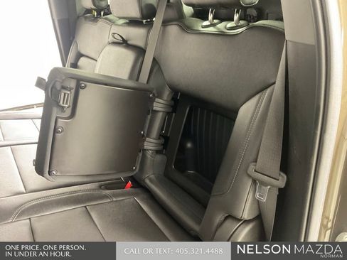 Used 2023 GMC Sierra 1500 Elevation w/ Elevation Premium Package AWD/4WD image 28