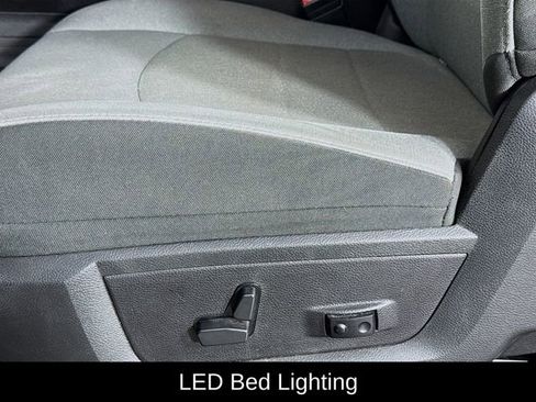 Used 2021 RAM 1500 Classic SLT w/ Electronics Group image 18