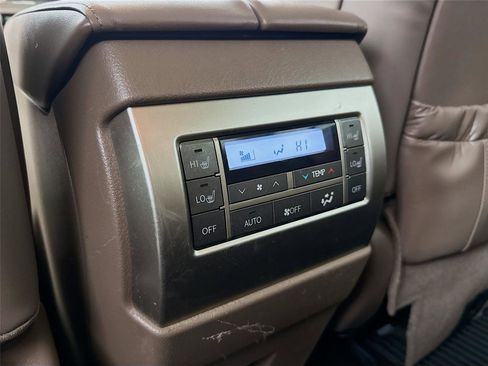 Used 2021 Lexus GX 460 Premium w/ Premium Package image 21