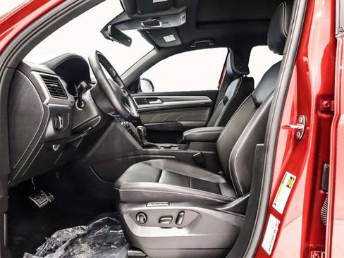 Used 2023 Volkswagen Atlas Cross Sport SEL R-Line image 13
