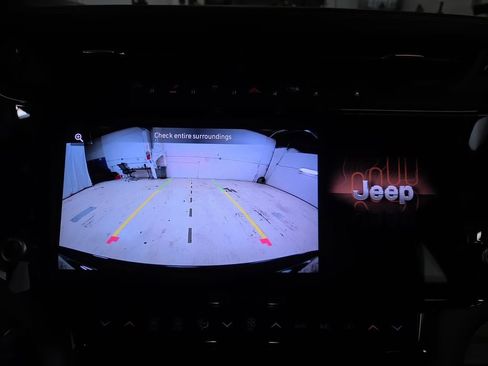 New 2026 Jeep Grand Cherokee Laredo image 19