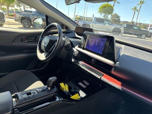 Used 2024 Toyota Prius Prime SE image 20