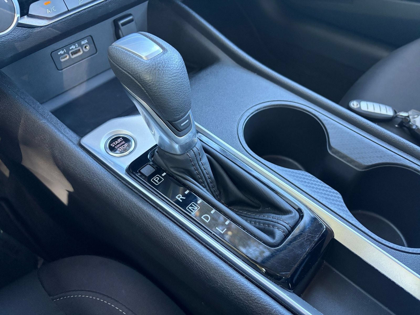Used 2025 Nissan Altima 2.5 SV FWD image 39