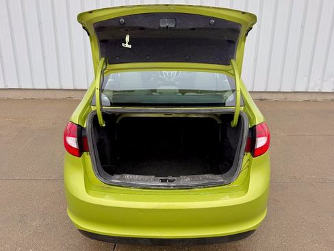 Used 2013 Ford Fiesta SE image 15