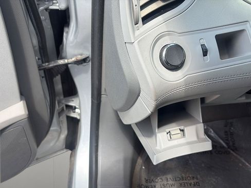 Used 2013 Buick LaCrosse FWD image 16