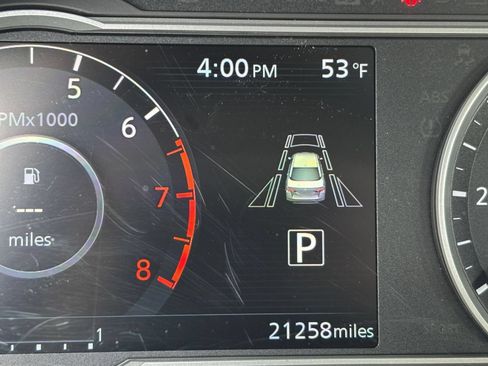 Used 2025 Nissan Versa SV FWD image 38