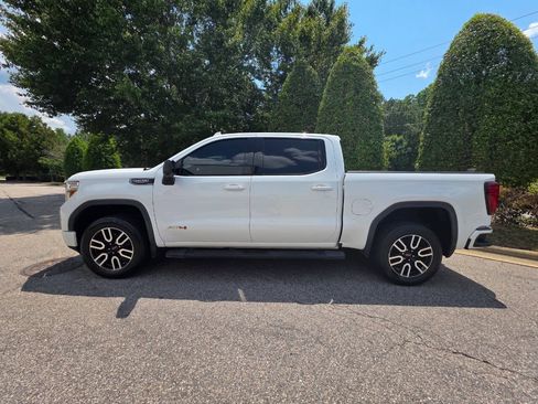 Used 2019 GMC Sierra 1500 AT4 w/ AT4 Premium Package AWD/4WD image 2