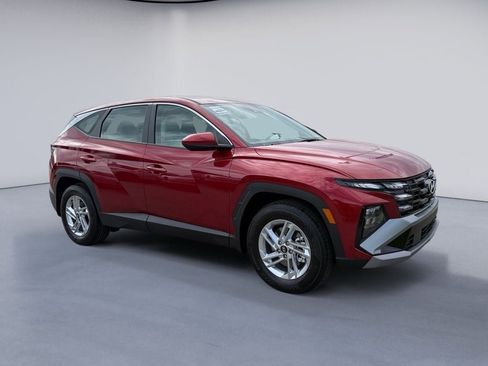 New 2026 Hyundai Tucson SE image 7