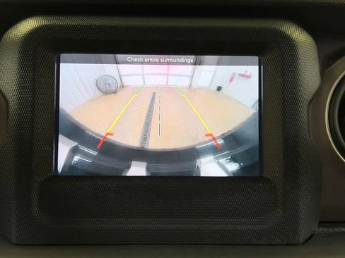 Used 2018 Jeep Wrangler Unlimited Sport S AWD/4WD image 48