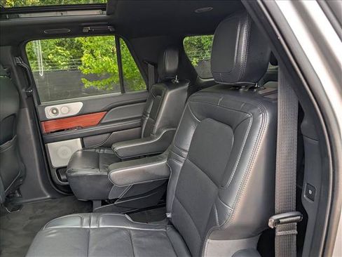 Used 2024 Lincoln Navigator L Reserve AWD/4WD image 30