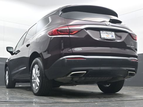 Used 2019 Buick Enclave Essence image 27