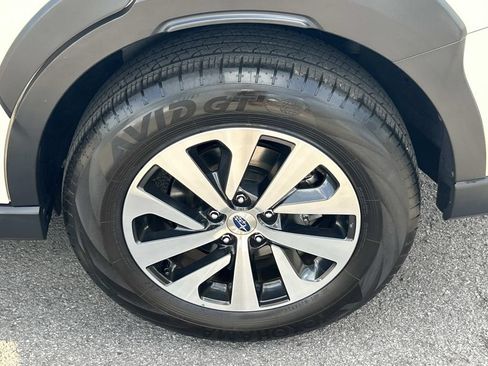 Used 2023 Subaru Outback Premium AWD/4WD image 17