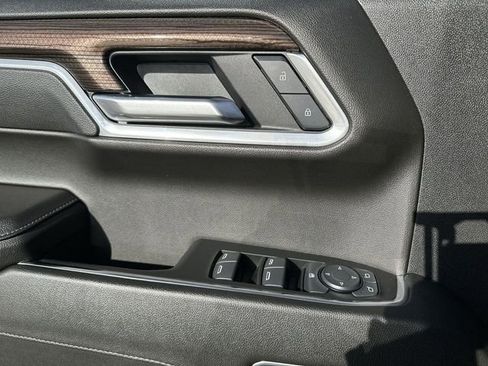 Used 2025 Chevrolet Silverado 1500 LT image 24