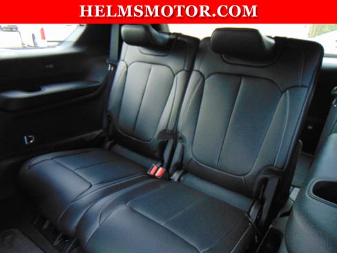 Certified 2024 Jeep Grand Cherokee L Limited w/ Luxury Tech Group II image 36