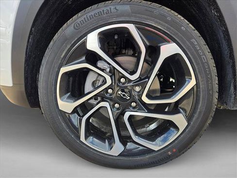 New 2026 Chevrolet Trax RS w/ Sunroof Package image 10