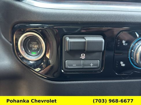 Certified 2026 GMC Sierra 1500 SLT AWD/4WD image 16