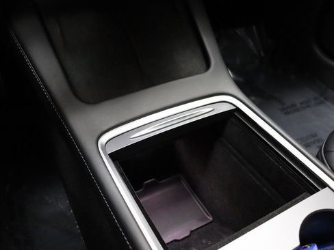 Used 2022 Tesla Model 3 Long Range image 47