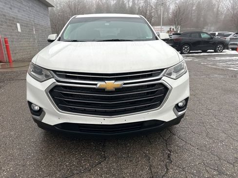 Used 2020 Chevrolet Traverse LT image 8