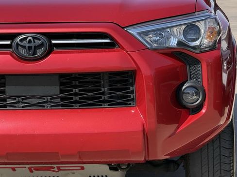 Used 2022 Toyota 4Runner SR5 w/ TRD Black Wheel Package (TMS) AWD/4WD image 7