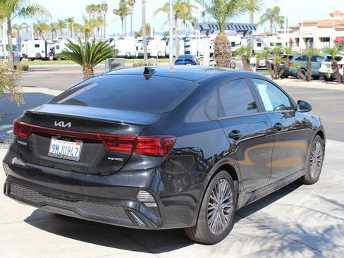 Certified 2024 Kia Forte GT-Line image 9