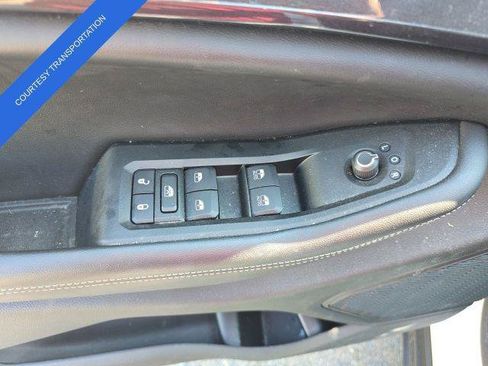 Certified 2023 Jeep Grand Cherokee Laredo AWD/4WD image 11